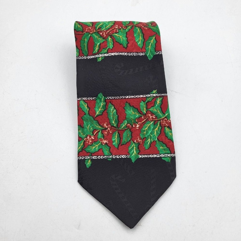 Hallmark Christmas Holiday Mens Neck Tie Black Red Holly Berries 40" Polyester